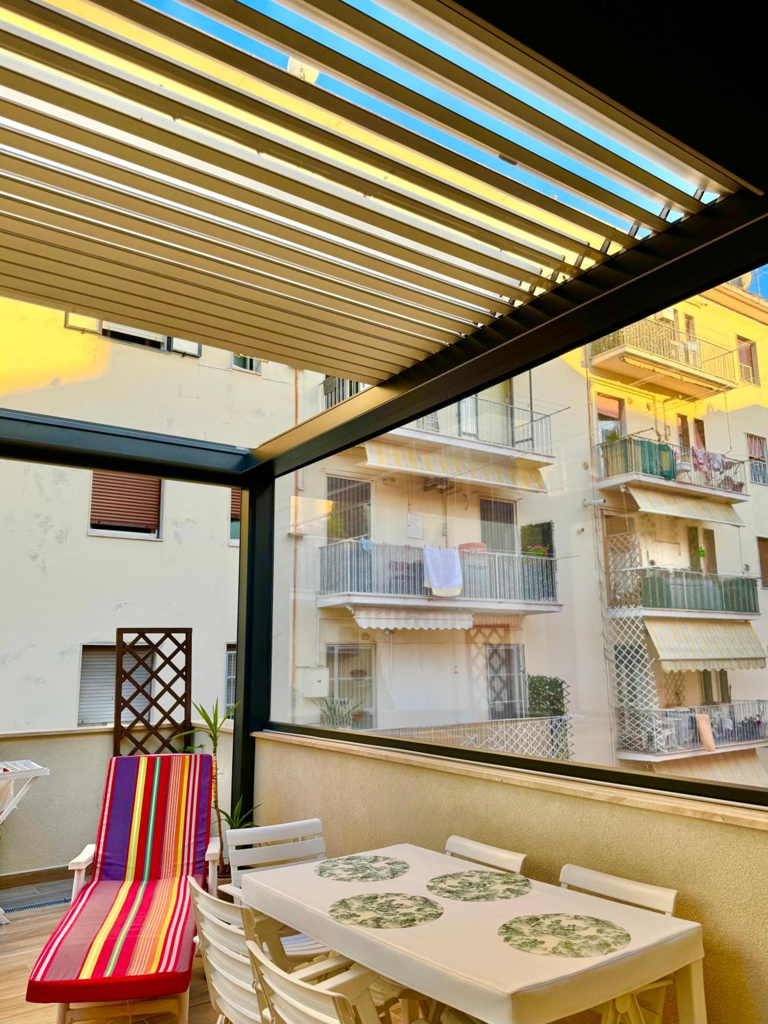 Pescara Centro Silenzioso E Confortevole Con Terrazzo Bioclimatico A 2 Minuti Dal Mare Exterior photo